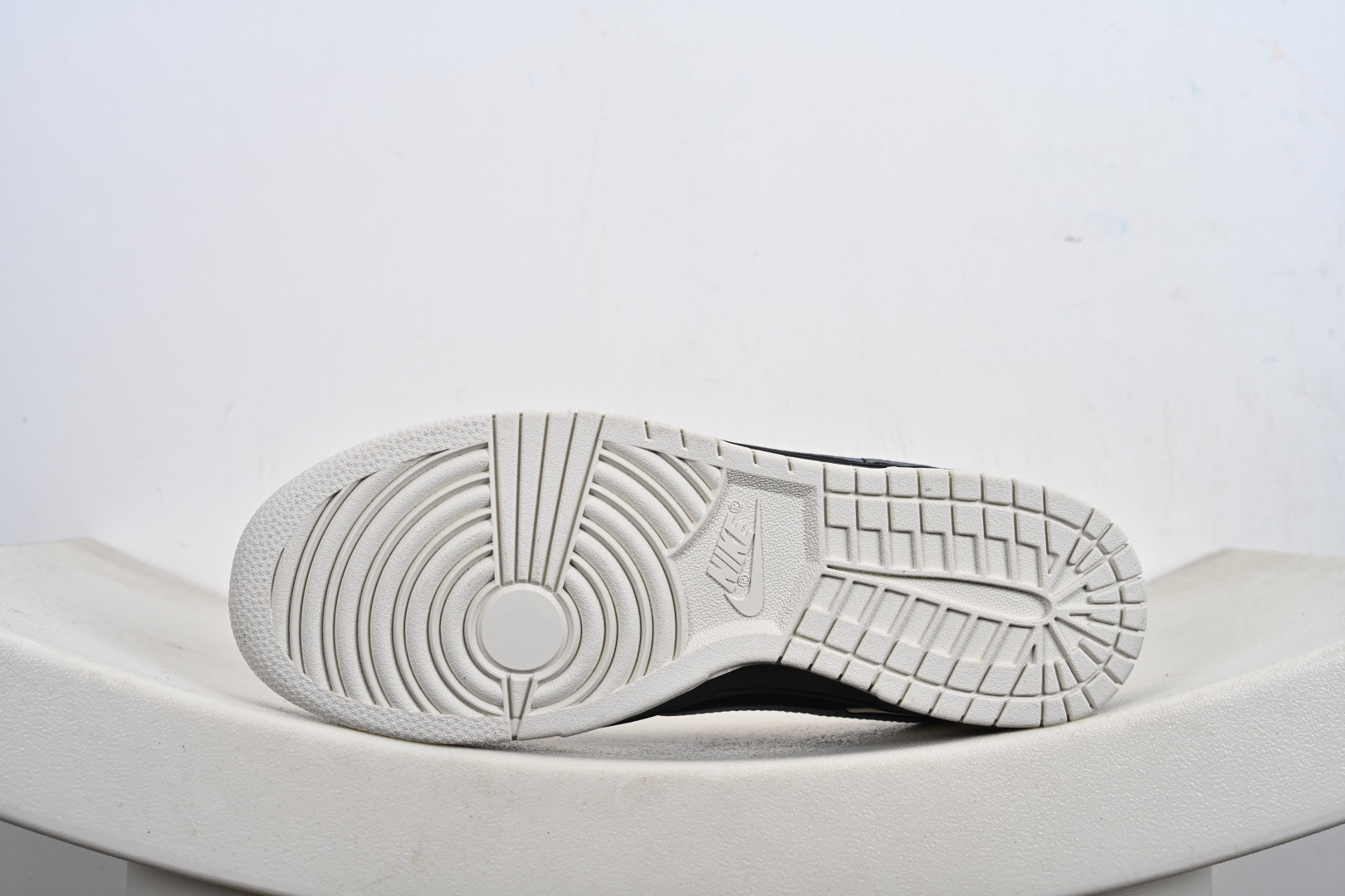 260 Nike Dunk Low 米黑灰 DN3168-004