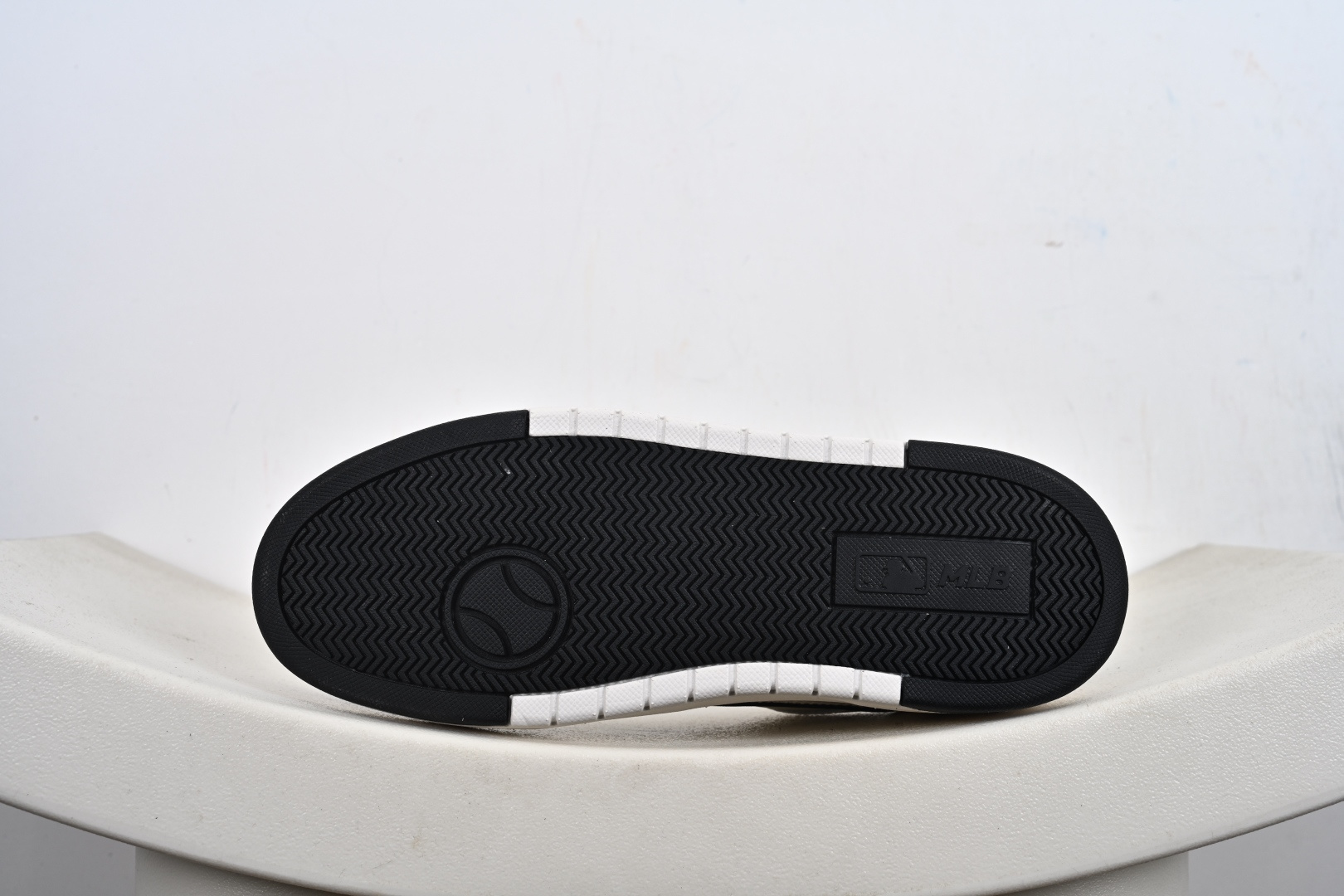 260 MLB NY 印花网红老爹鞋 定制涂鸦恶作剧 3ASXCA12N