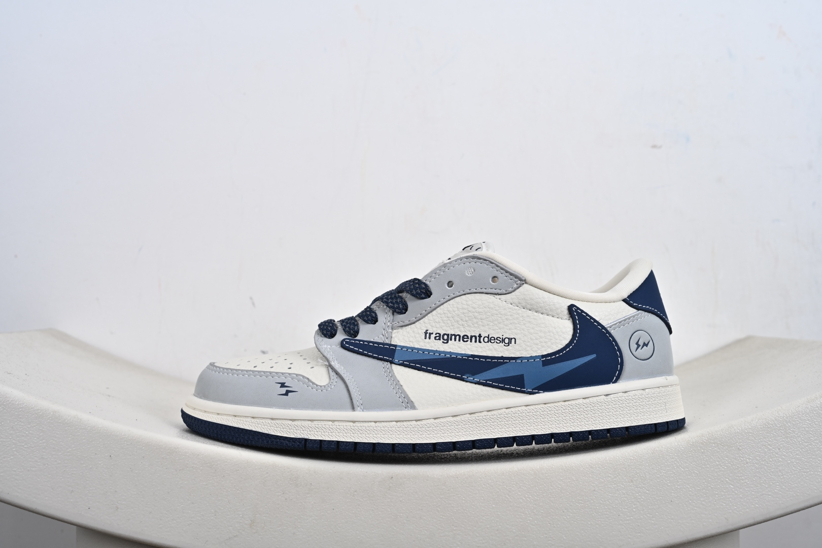 240 Nike AIR JORDAN 1 LOW OG SP乔1倒钩联名款 低帮文化休闲板鞋 XB1979-016