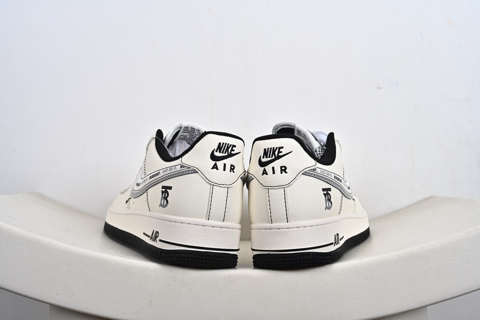 Nike Air Force1 07 low 巴宝莉联名 定制空军 JP8028-062