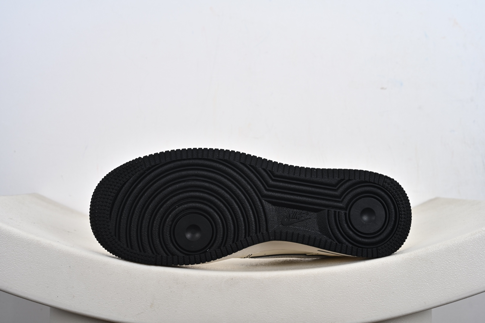 Nike Air Force1 07 low 巴宝莉联名 定制空军 JP8028-062