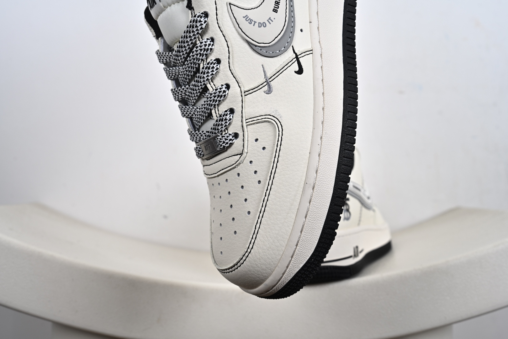 Nike Air Force1 07 low 巴宝莉联名 定制空军 JP8028-062