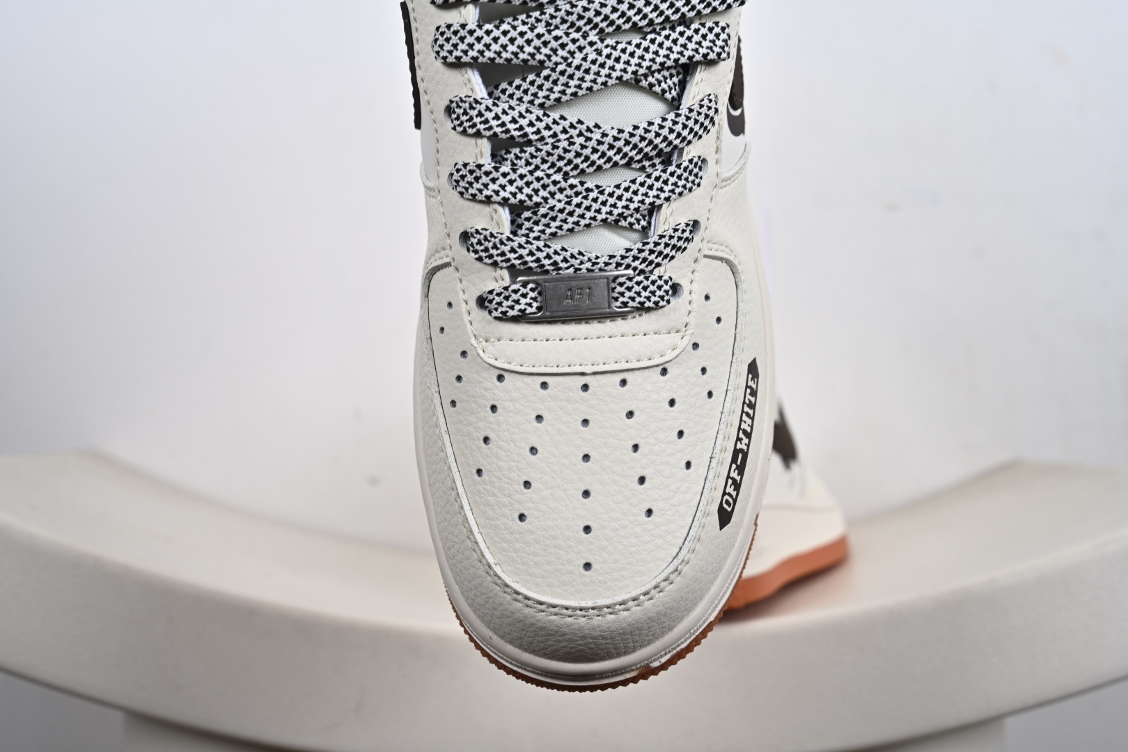 Nike Air Force 1'07 Low 联名 爱心米黑生胶 空军一号低帮休闲板鞋 QW5836-027