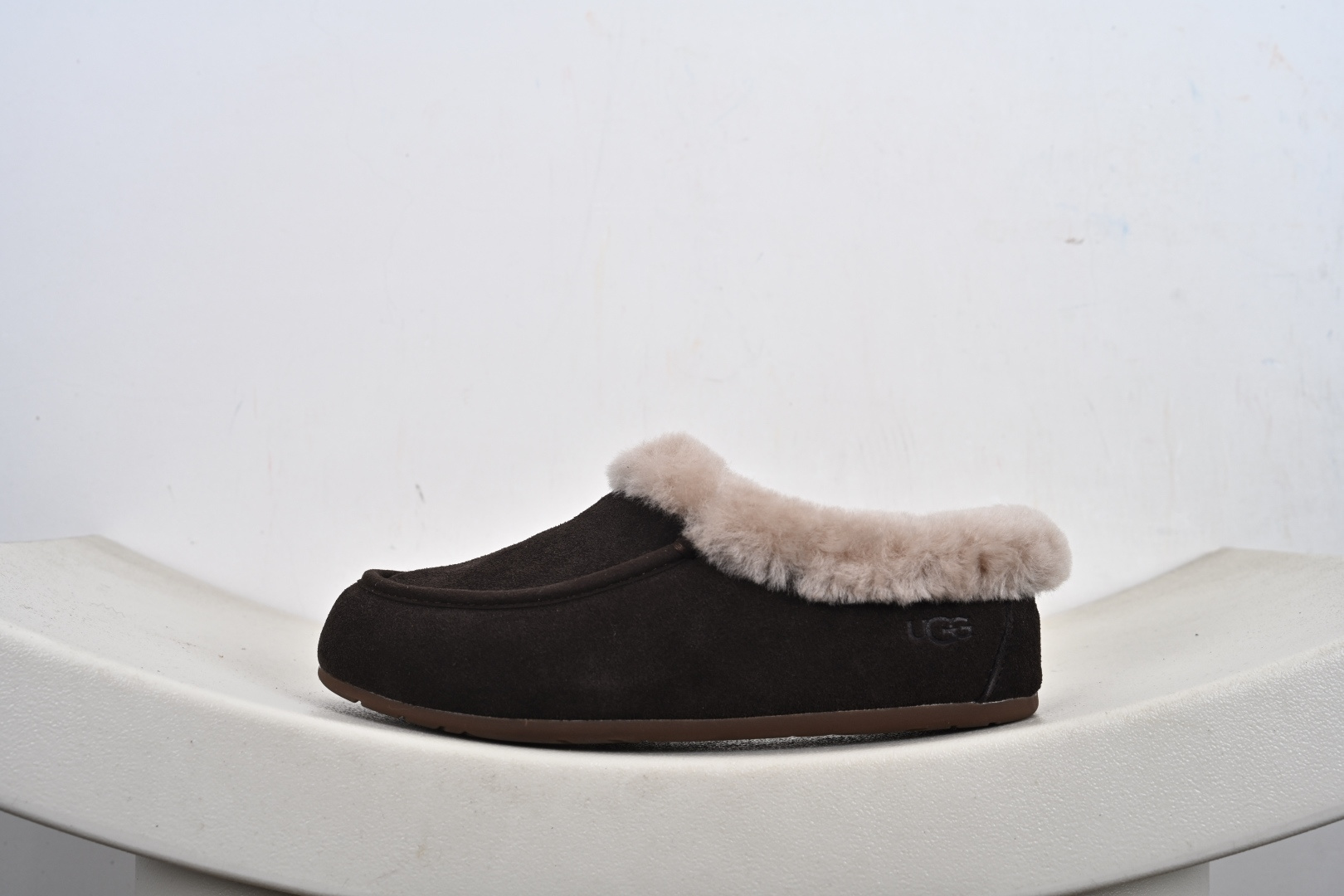 240 UGG 百搭单品 东莞纯原UGG 秋冬羊皮毛一脚蹬懒人鞋 1171391