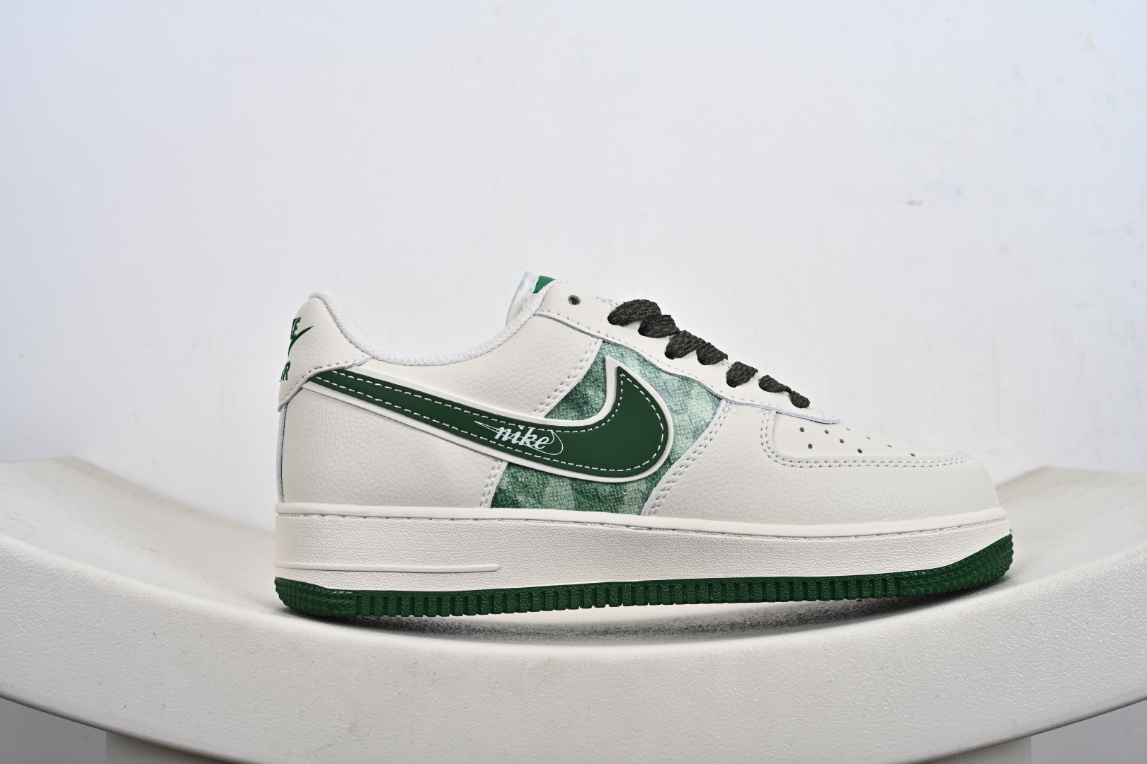 NIke Air Force 1 '07 Low “UN联名——扎染绿”空军一号 低帮 运动鞋 XY2025-005