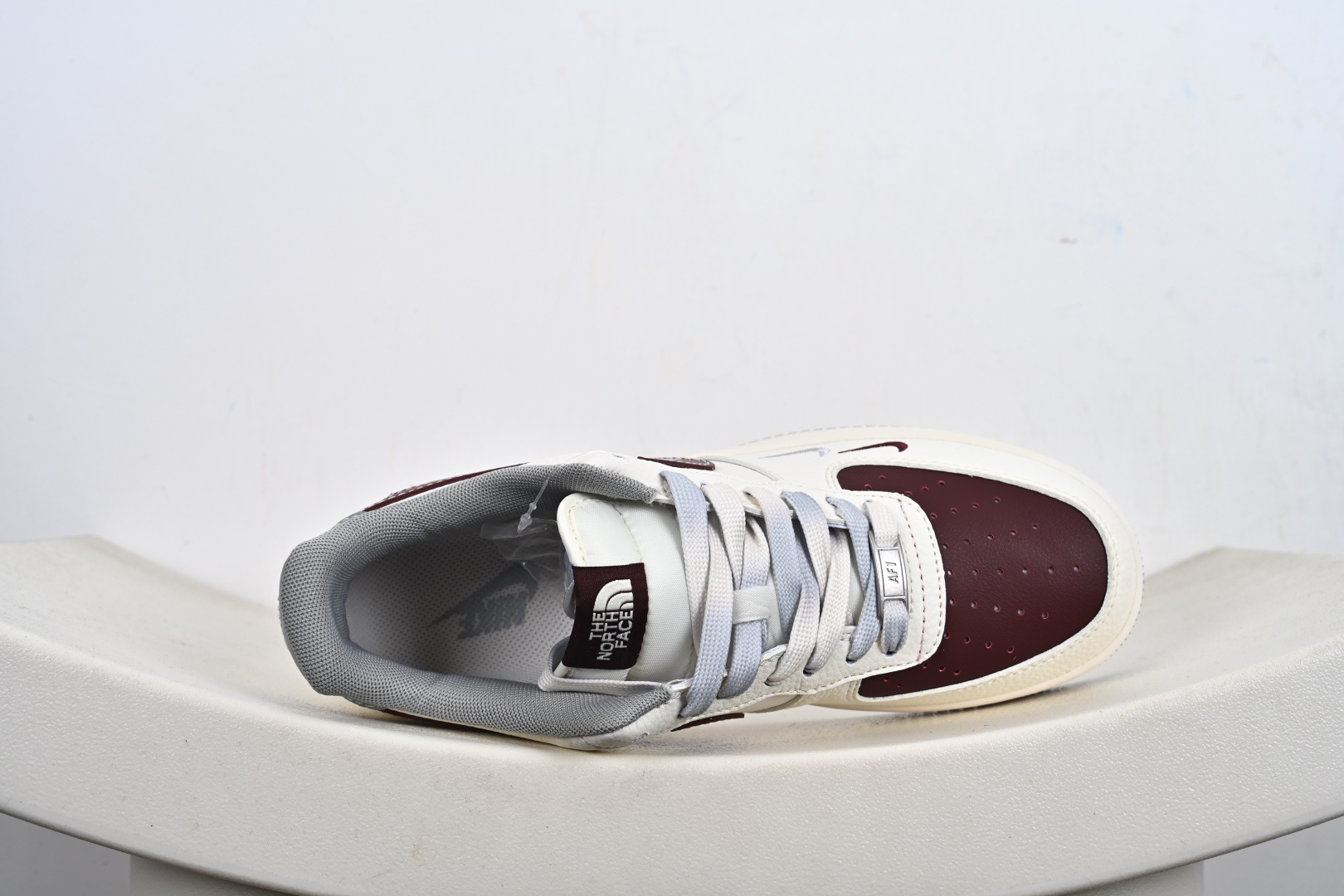 Nike Air Force 1 '07 Low “斯图西联名 北面联名——米灰红小双勾”空军一号 高端定制 低帮 运动鞋 QW5606-268