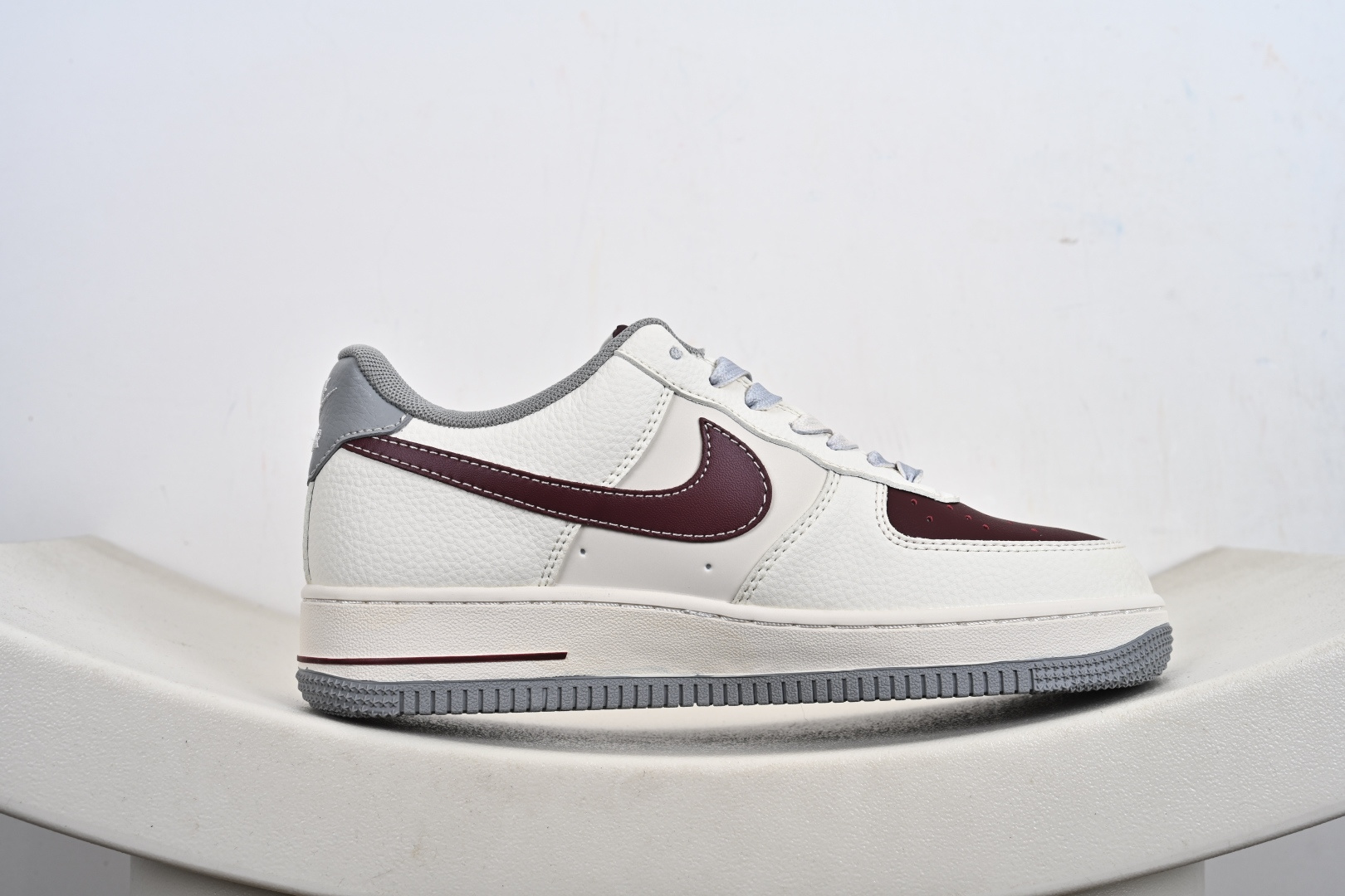 Nike Air Force 1 '07 Low “斯图西联名 北面联名——米灰红小双勾”空军一号 高端定制 低帮 运动鞋 QW5606-268