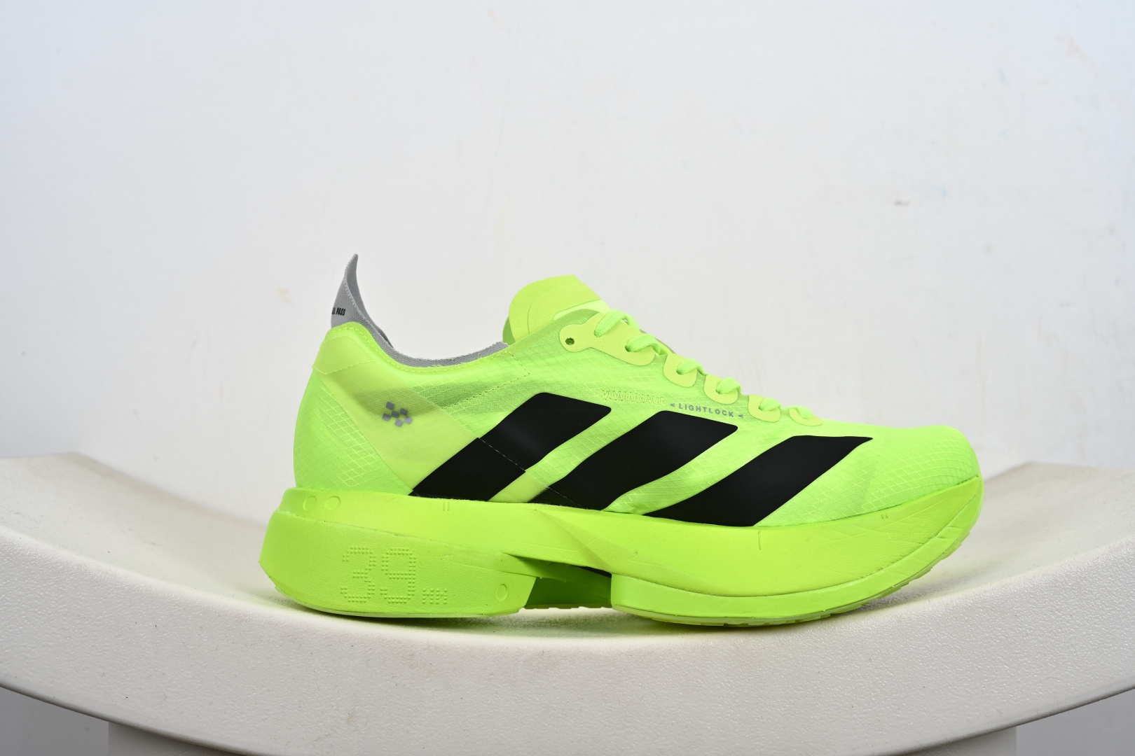 NO.1纯原Adidas Adizero Adios Pro 4 M竞训跑步鞋 银红色 JR6364