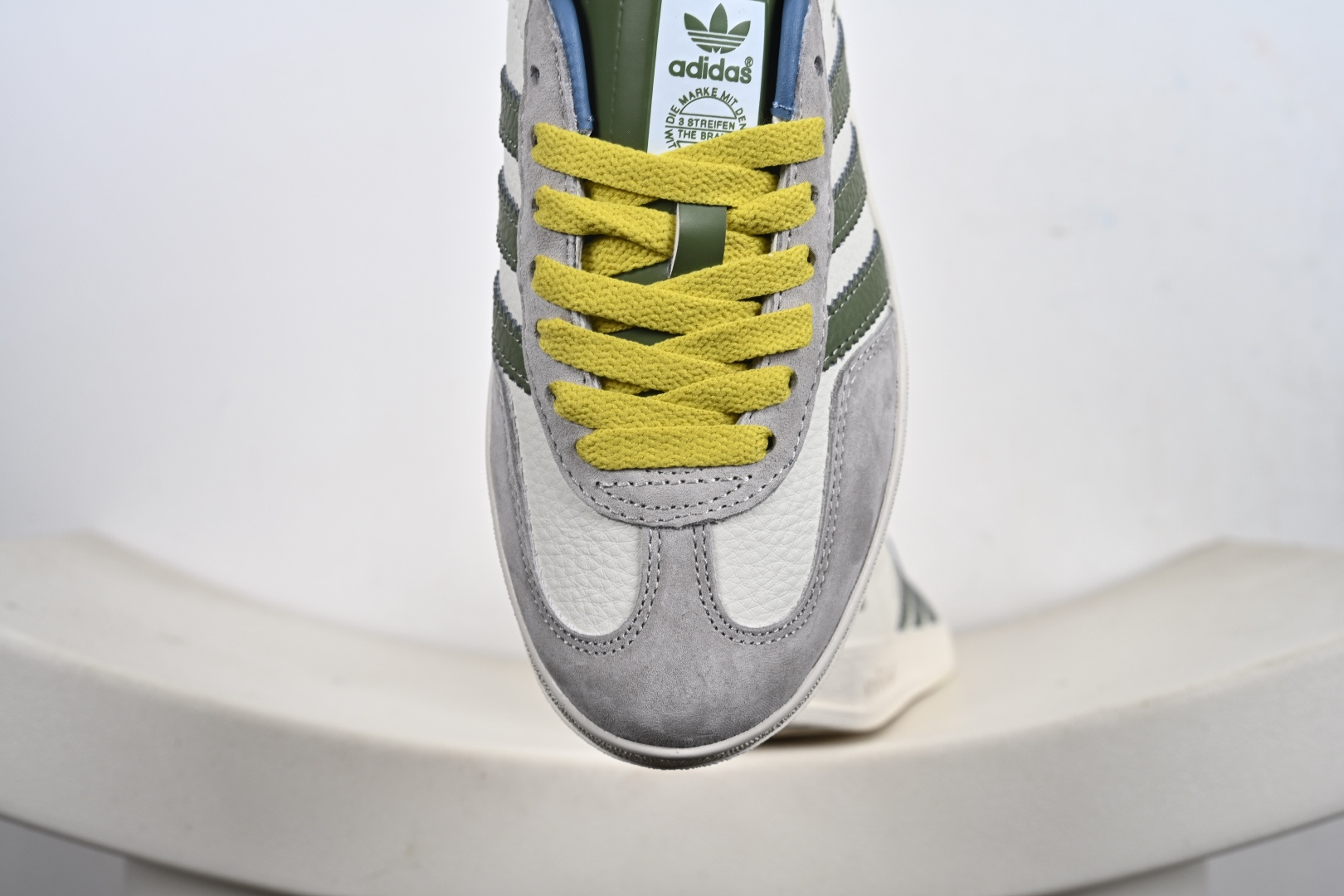 高端定制 阿迪达斯 AD Gazelle Indoor Trainers 原厂定制长毛翻毛皮组合环保纤维革鞋面材质 DD6607