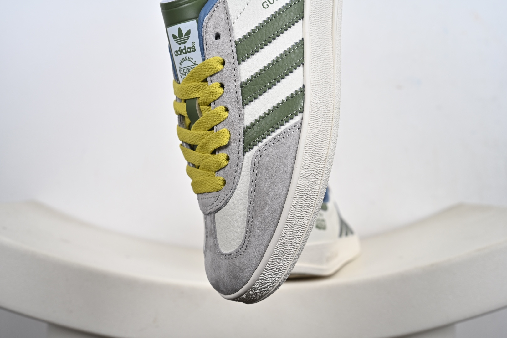 高端定制 阿迪达斯 AD Gazelle Indoor Trainers 原厂定制长毛翻毛皮组合环保纤维革鞋面材质 DD6607