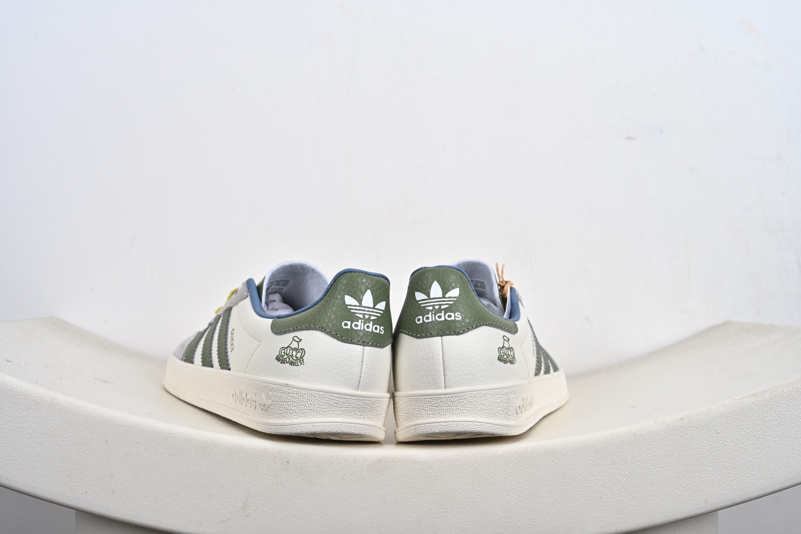 高端定制 阿迪达斯 AD Gazelle Indoor Trainers 原厂定制长毛翻毛皮组合环保纤维革鞋面材质 DD6607