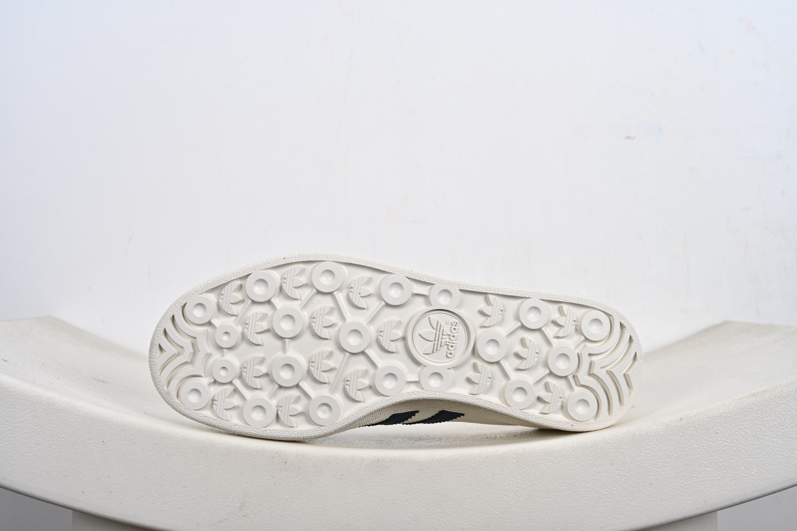 高端定制 阿迪达斯 AD Gazelle Indoor Trainers DD6607 DD6609