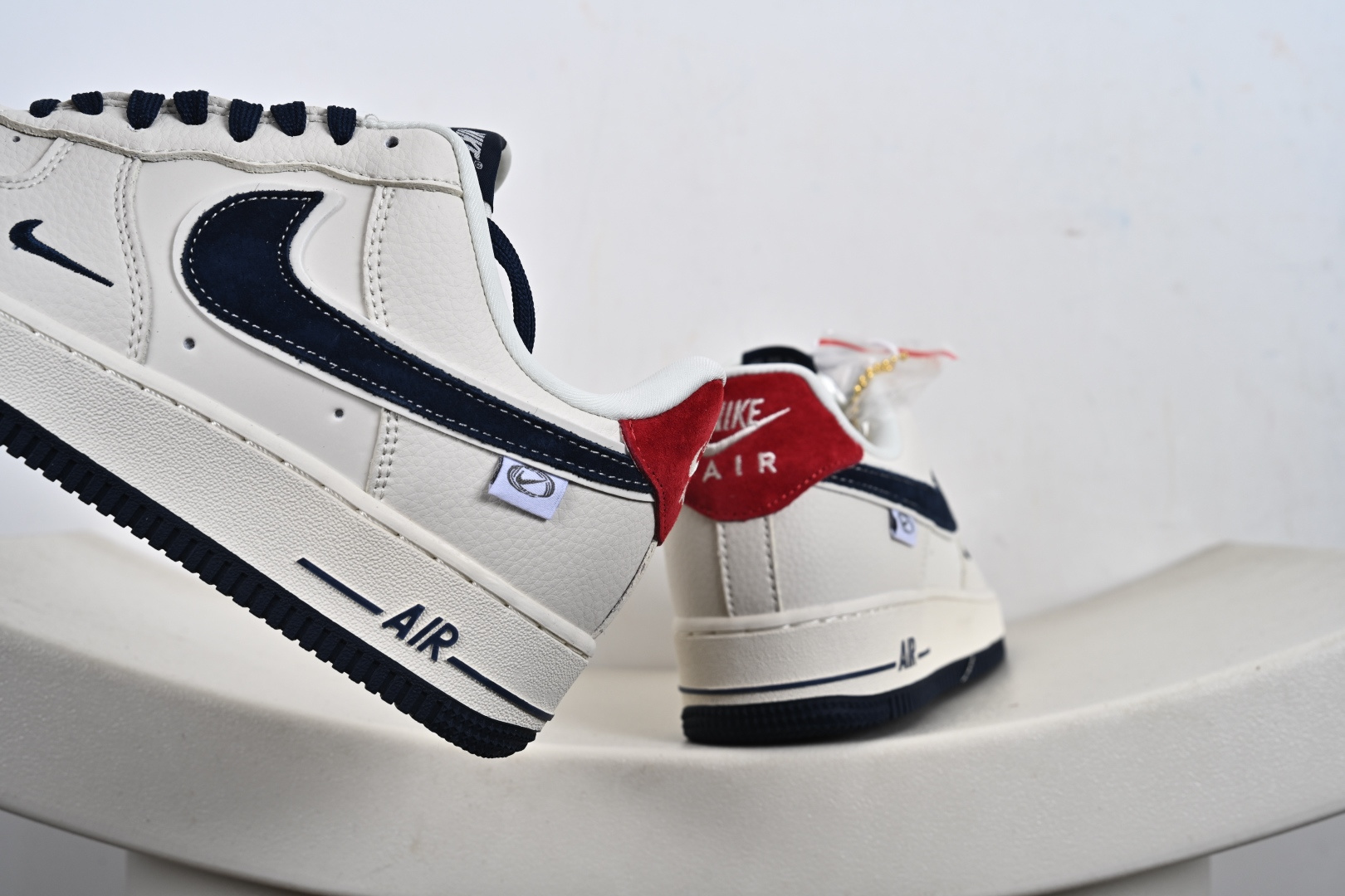 Nike AIR FORCE 1 '07 LX 联名款 空军一号低帮休闲板鞋 DD1982-326