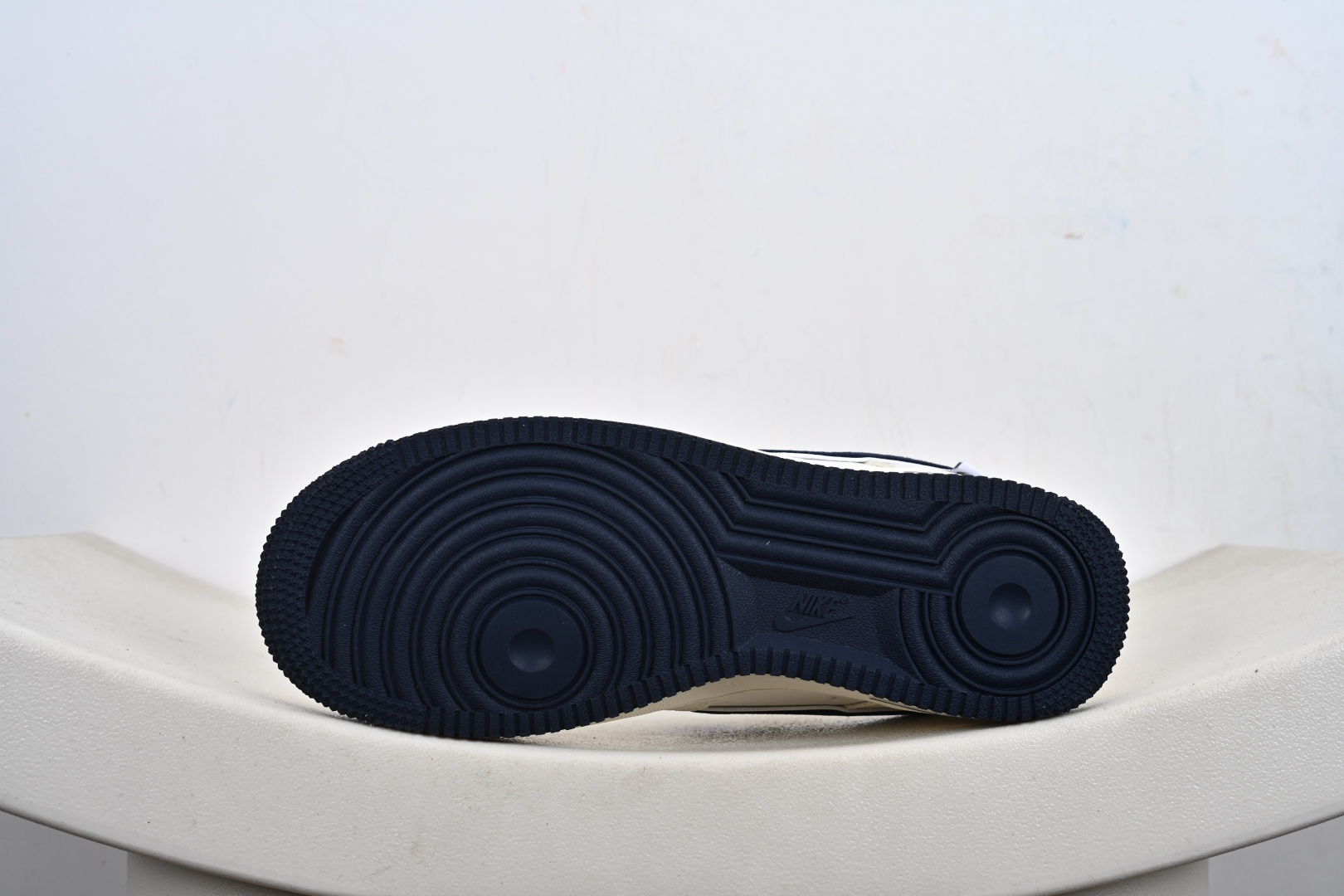 Nike AIR FORCE 1 '07 LX 联名款 空军一号低帮休闲板鞋 DD1982-326