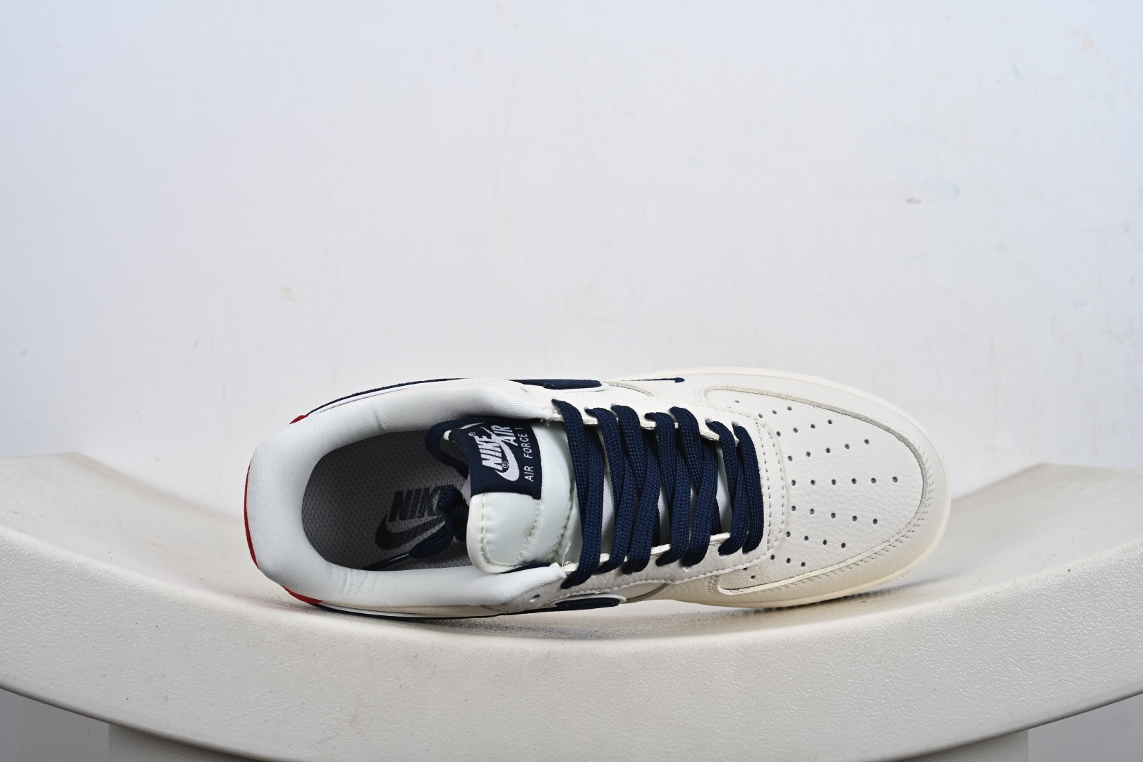 Nike AIR FORCE 1 '07 LX 联名款 空军一号低帮休闲板鞋 DD1982-326