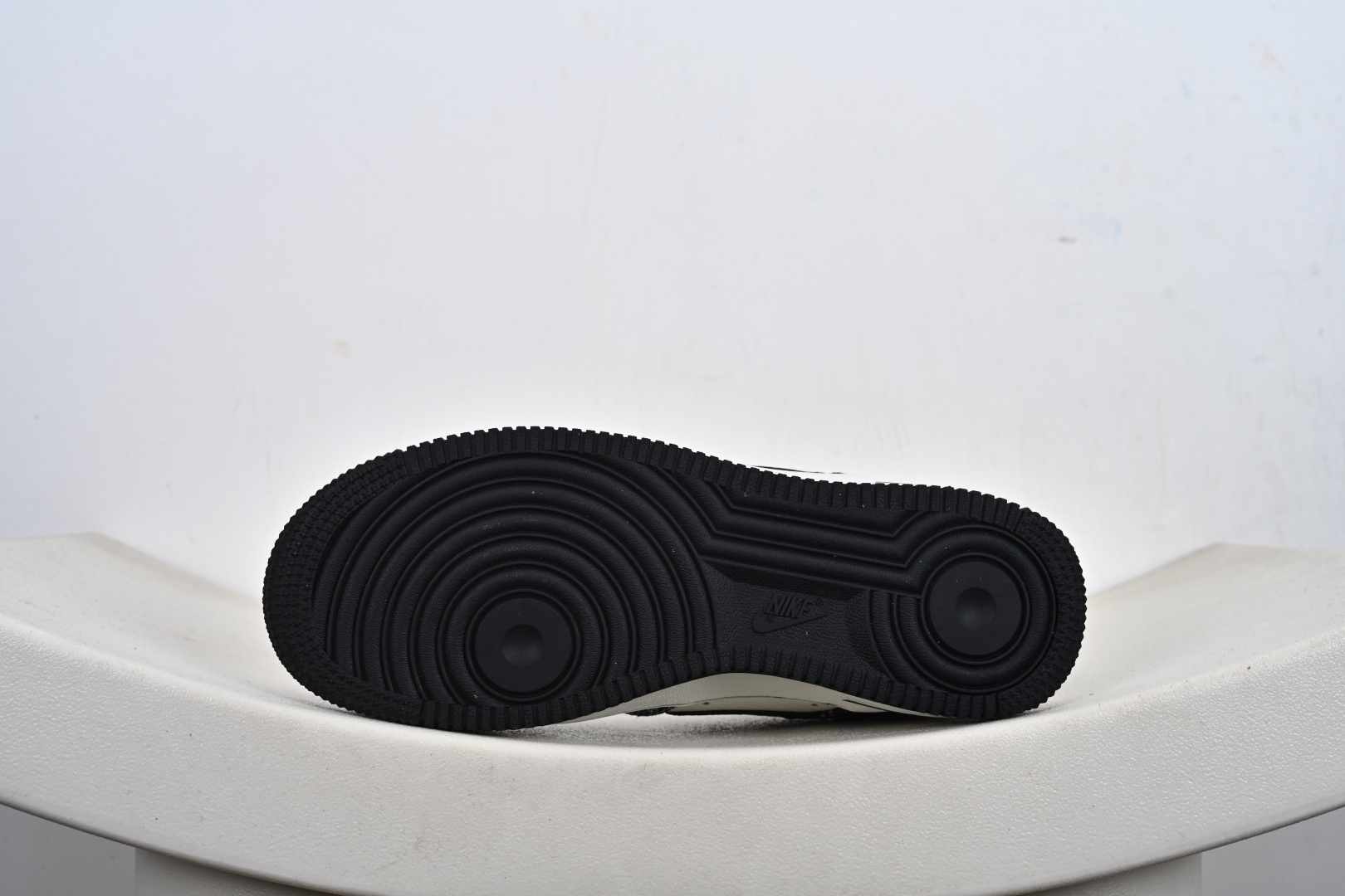 定制版 Air Force 1 '07 Low “联名--白黑牛仔” 空军一号低帮 运动鞋 休闲鞋 NH0601-579