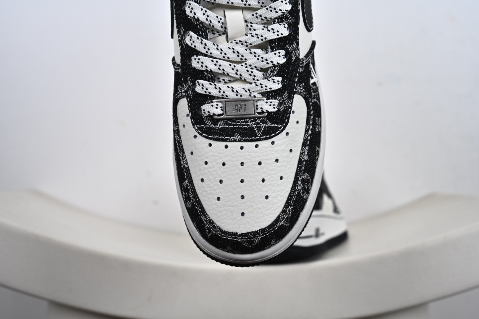 定制版 Air Force 1 '07 Low “联名--白黑牛仔” 空军一号低帮 运动鞋 休闲鞋 NH0601-579