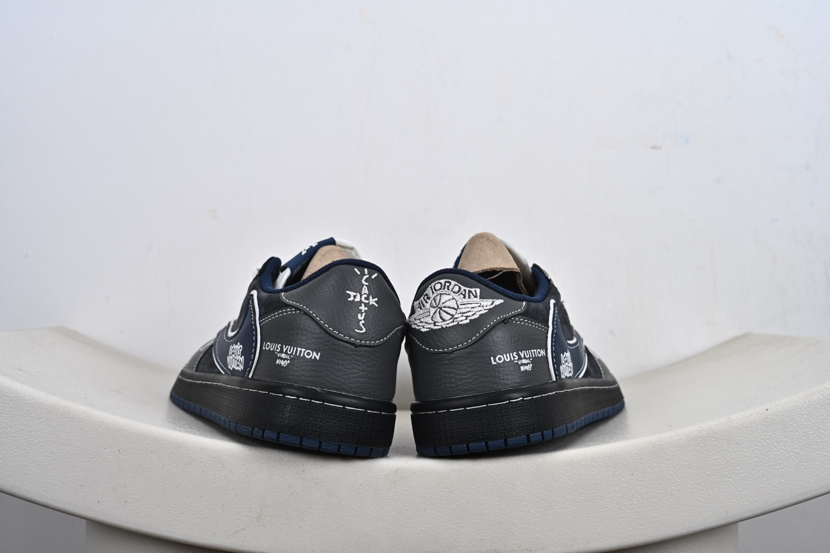 Fragment x Travis Scott x LV Air Jordan 1 Low 三方联名倒钩 DZ5899-024