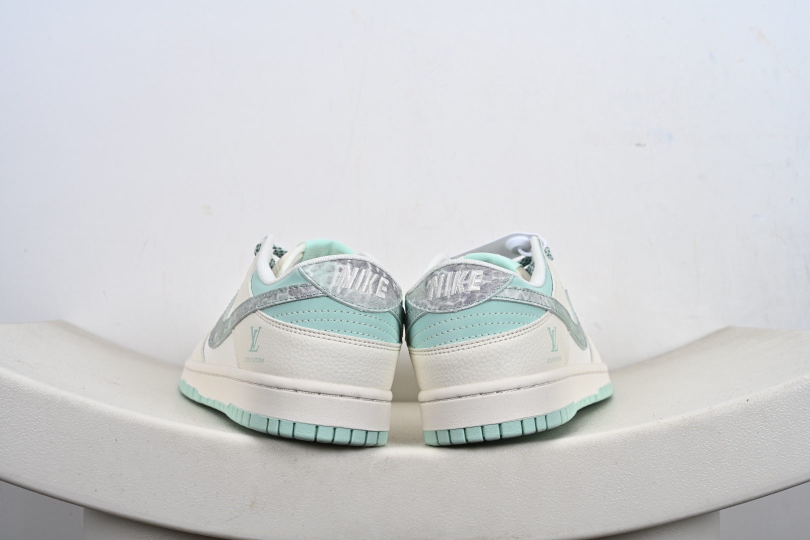 定制版NK SB Dunk Low“联名——薄荷绿” 周年高端定制 低帮休闲板鞋 XS6089-628
