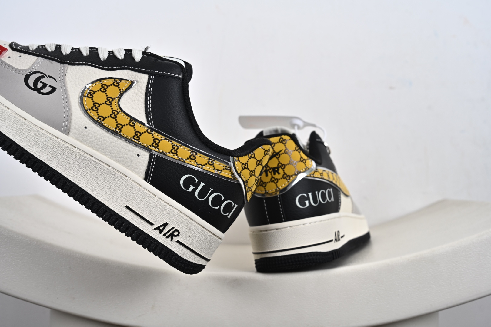 定制版Gucci x Nk Air Force 1’07 定制配色 古驰联名 空军一号经典低帮休闲百搭板鞋 DF0188-104
