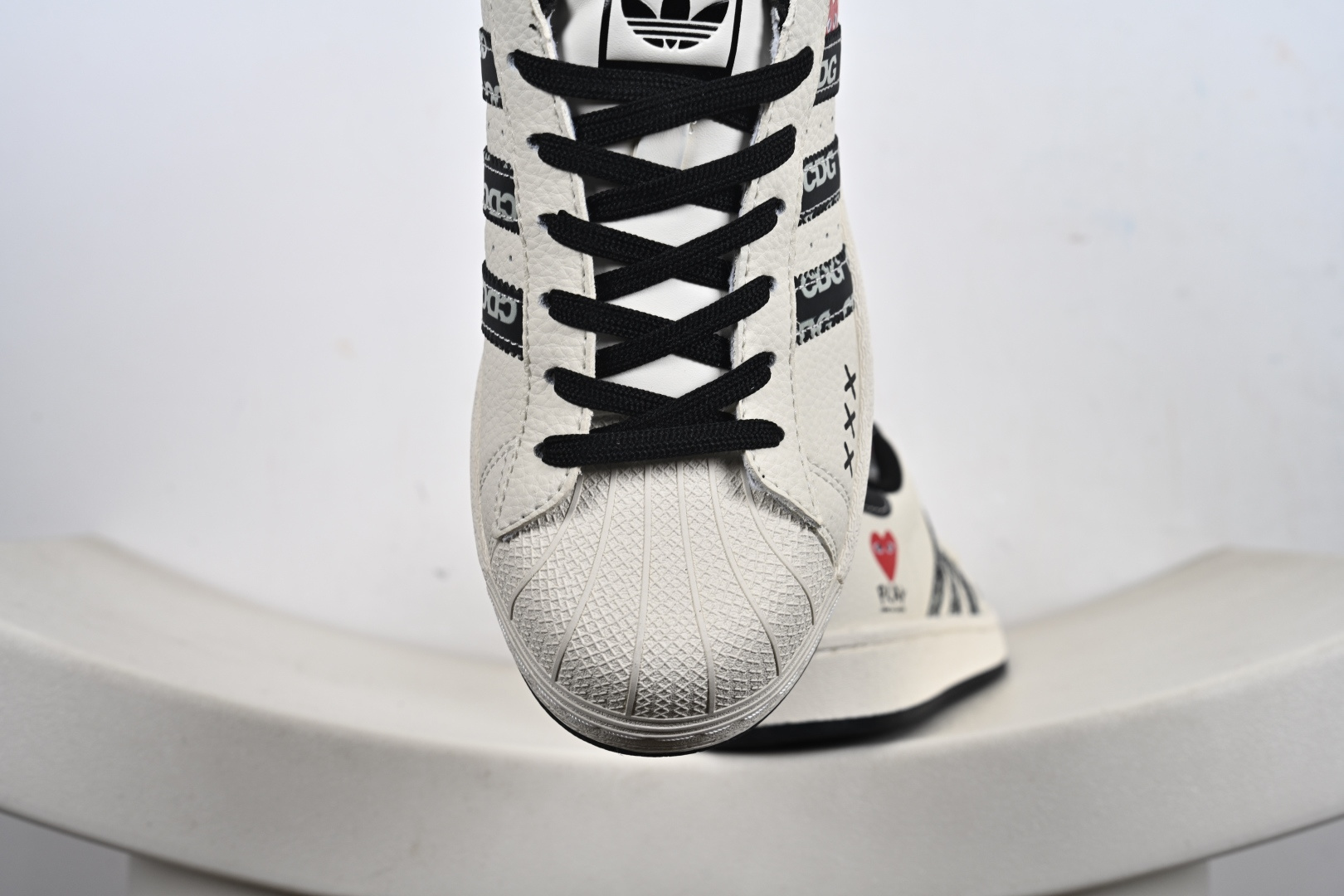 240 adidas Gazelle INdoor 定制贝壳头 三叶草休闲防滑耐磨低帮板鞋 DS0030