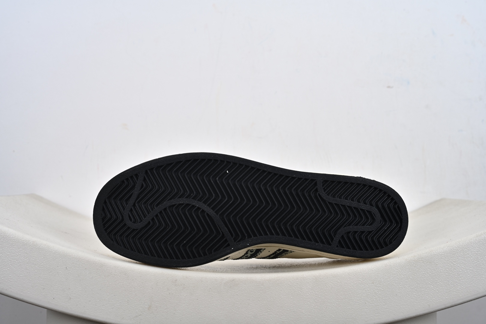 240 adidas Gazelle INdoor 定制贝壳头 三叶草休闲防滑耐磨低帮板鞋 DS0030