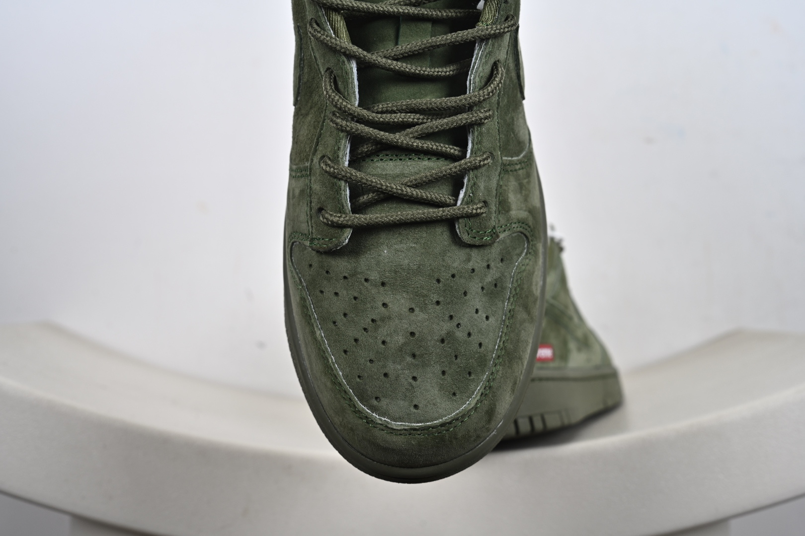 260 定制版Nike SB Dunk Low “Superme联名------军绿麂皮” 高端定制 低帮休闲板鞋 SD8888-003