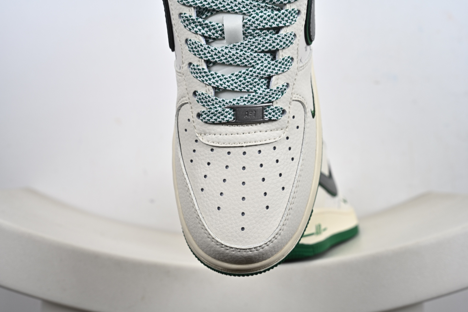 Nike Air Force 1 Low 空军一号低帮运动休闲板鞋 QW5606-260