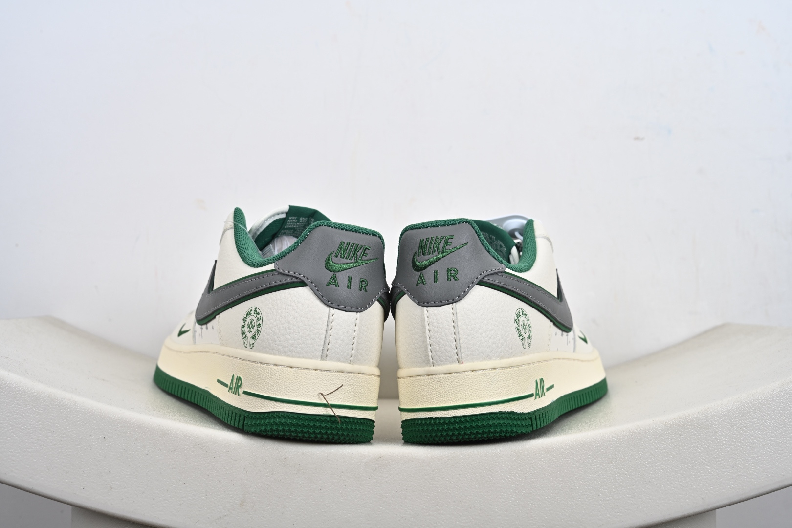 Nike Air Force 1 Low 空军一号低帮运动休闲板鞋 QW5606-260