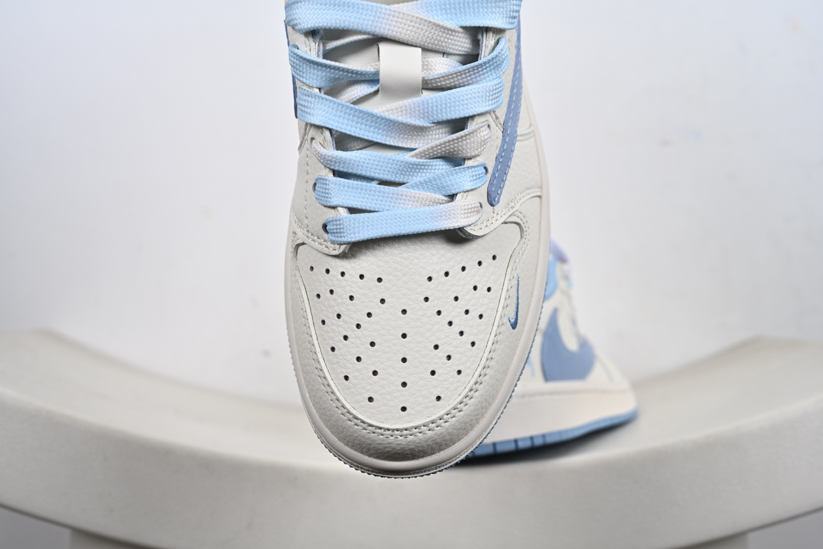 定制版Travis Scott x Fragment Design x Jordan Air Jordan 1 Low OG SP “斯图西联名——台球蓝勾” XS7089-602