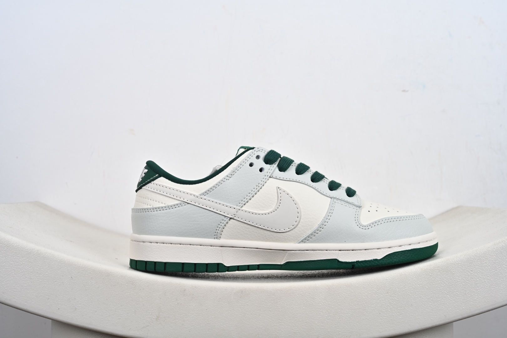 定制版Nike SB Dunk Low“ NIKE绿—抹茶绿” 周年高端定制 低帮休闲板鞋 JP1628-063-莆田鞋,莆田鞋货源,高仿鞋,高仿鞋货源,安福档口,莆田高仿鞋,莆田鞋批发,高仿鞋批发,莆田高仿运动鞋,高仿运动鞋,莆田运动鞋 定制版Nike SB Dunk Low“ NIKE绿—抹茶绿” 周年高端定制 低帮休闲板鞋 JP1628-063