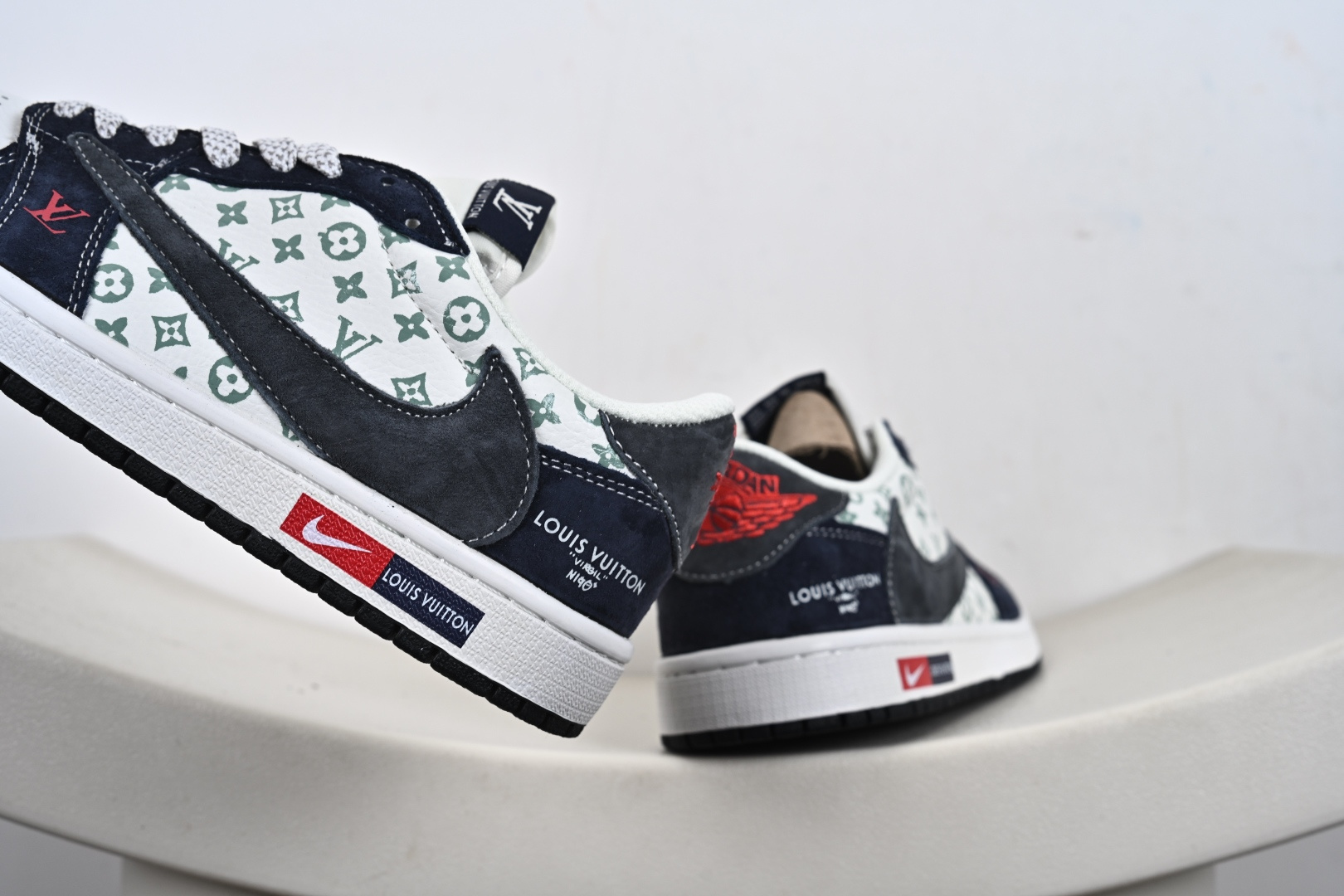 Fragment x Travis Scott x LV Air Jordan 1 Low 三方联名倒钩 DZ5899-034