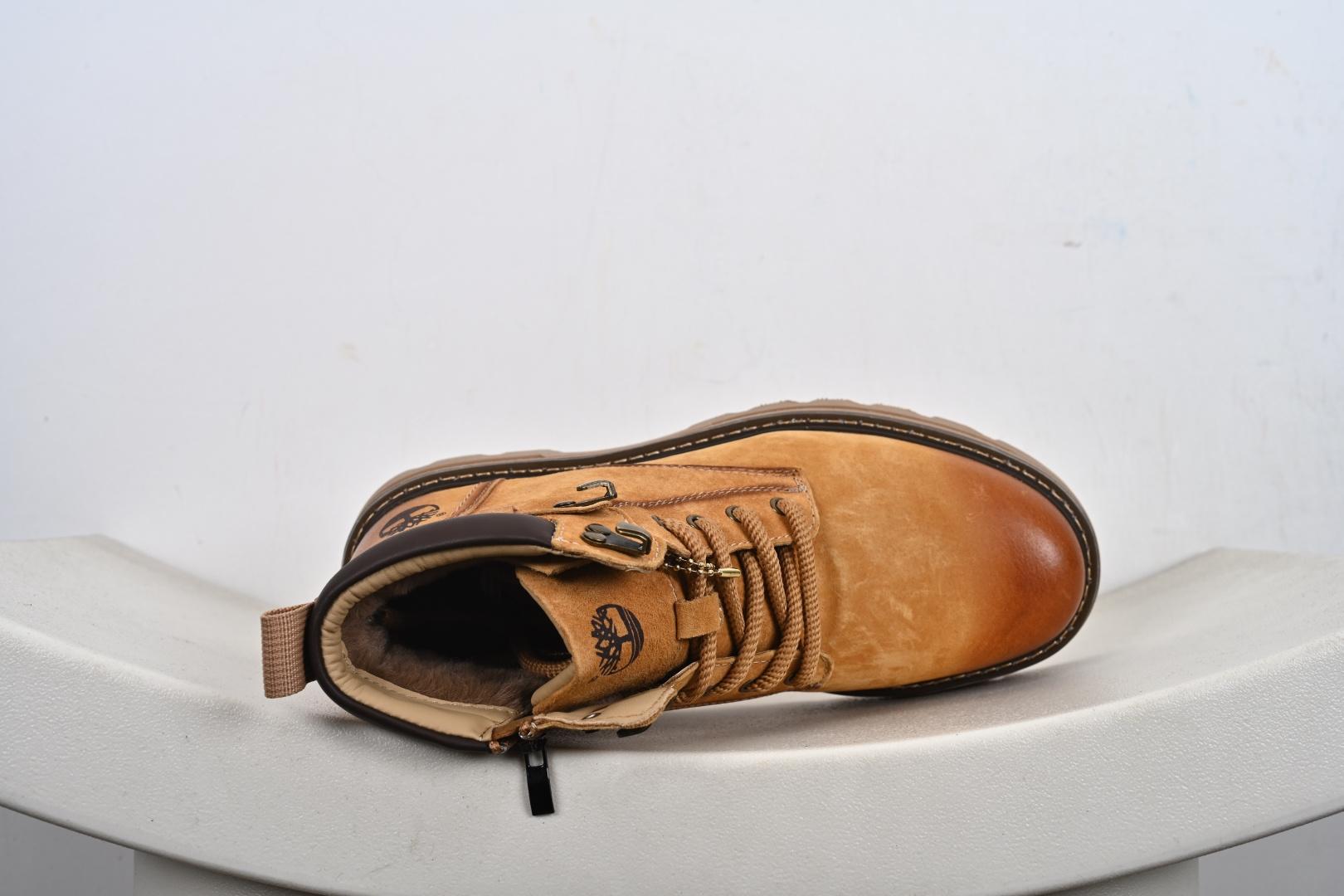 300 Timberland添柏岚/天伯伦 2025秋冬新品 （毛绒内里保暖锁热） 秋冬必备户外休闲大黄靴系列 TB10032