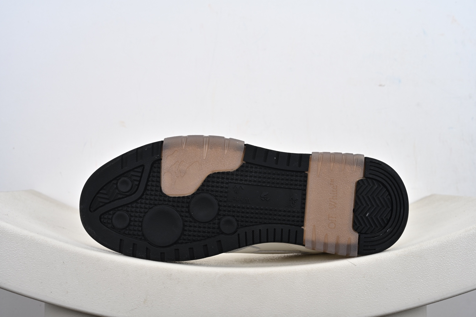 320 OFF-WHITE Out Of Office 低帮系带时尚板鞋 OMIA189S24LEA0170511 OMIA189S24LEA0110555 OMIA189S22LEA0041001 OMIA189S22LEA0040110