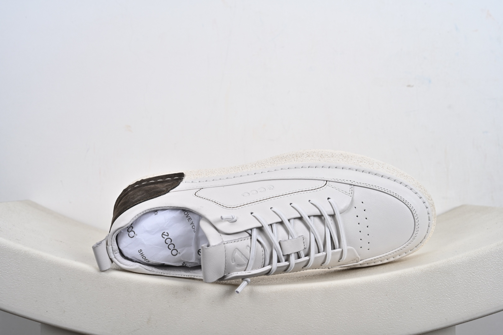 300 Ecco 爱步2022秋冬新款皮面休闲防滑平底鞋 958836-010-Chinese UA Cheap High Quatity Brand Clothes Bags handbags Sneakers wholesale wholesaler seller from China Factory suppliers Fashion Clothing Shoes best Quality Beautiful Price 300 Ecco 爱步2022秋冬新款皮面休闲防滑平底鞋 958836-010