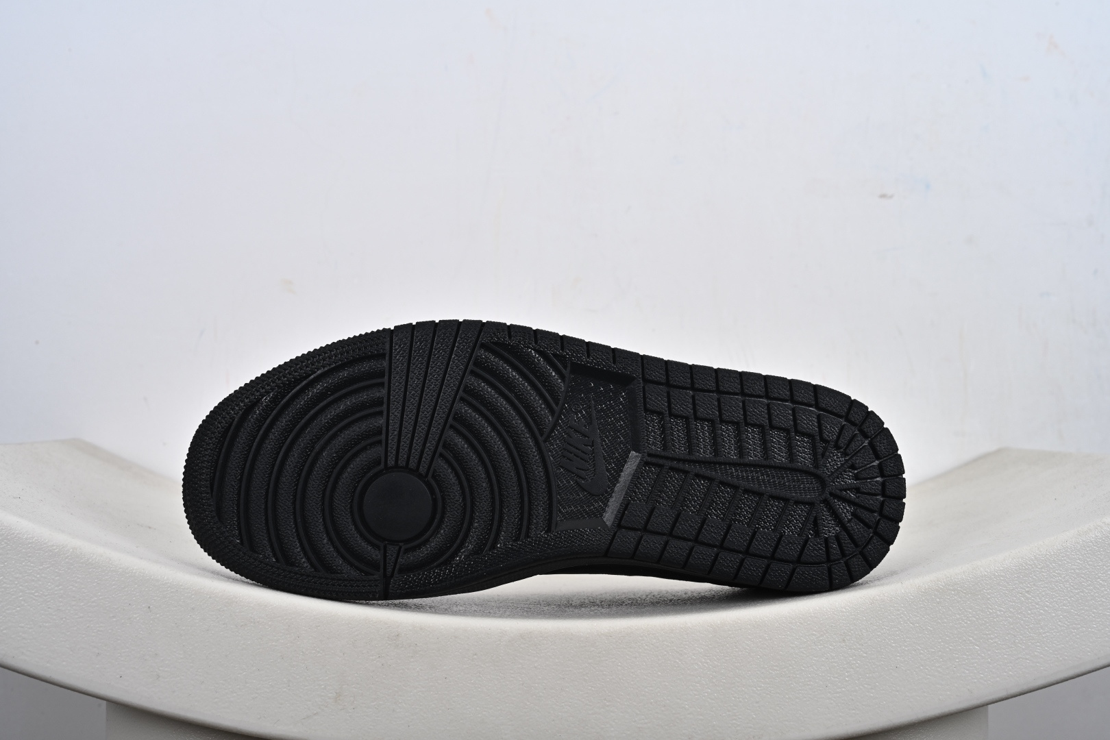 Travis Scott x Fragment Design x Jordan Air Jordan 1 Low OG SP “LV联名——黑金” DZ5899-033-莆田鞋,莆田鞋货源,高仿鞋,高仿鞋货源,安福档口,莆田高仿鞋,莆田鞋批发,高仿鞋批发,莆田高仿运动鞋,高仿运动鞋,莆田运动鞋 Travis Scott x Fragment Design x Jordan Air Jordan 1 Low OG SP “LV联名——黑金” DZ5899-033