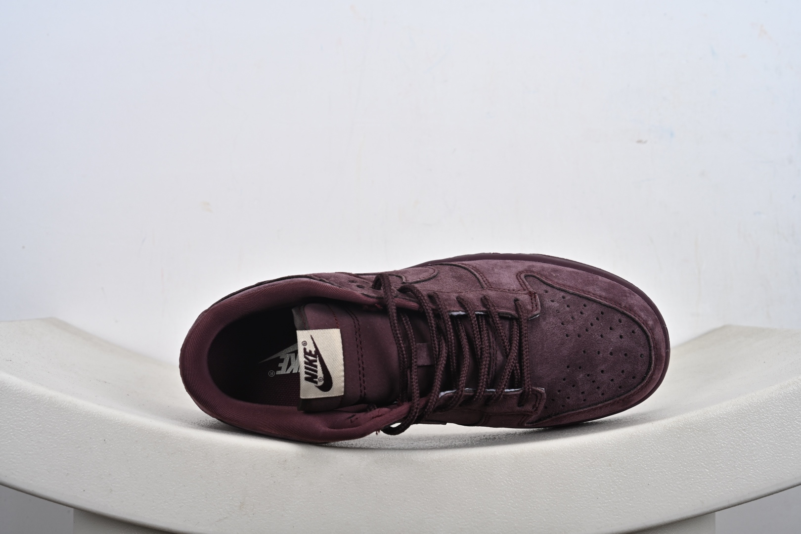 260 Nike SB Dunk Low “Superme联名------酒红麂皮” 高端定制 低帮休闲板鞋 DD1988-004