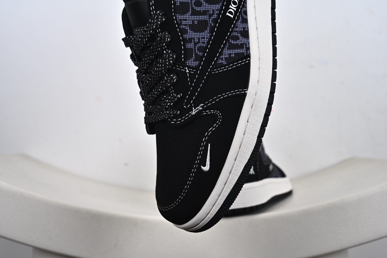 Fragment x Travis Scott x Dior Air Jordan 1 Low 三方联名倒钩 JW1188-167