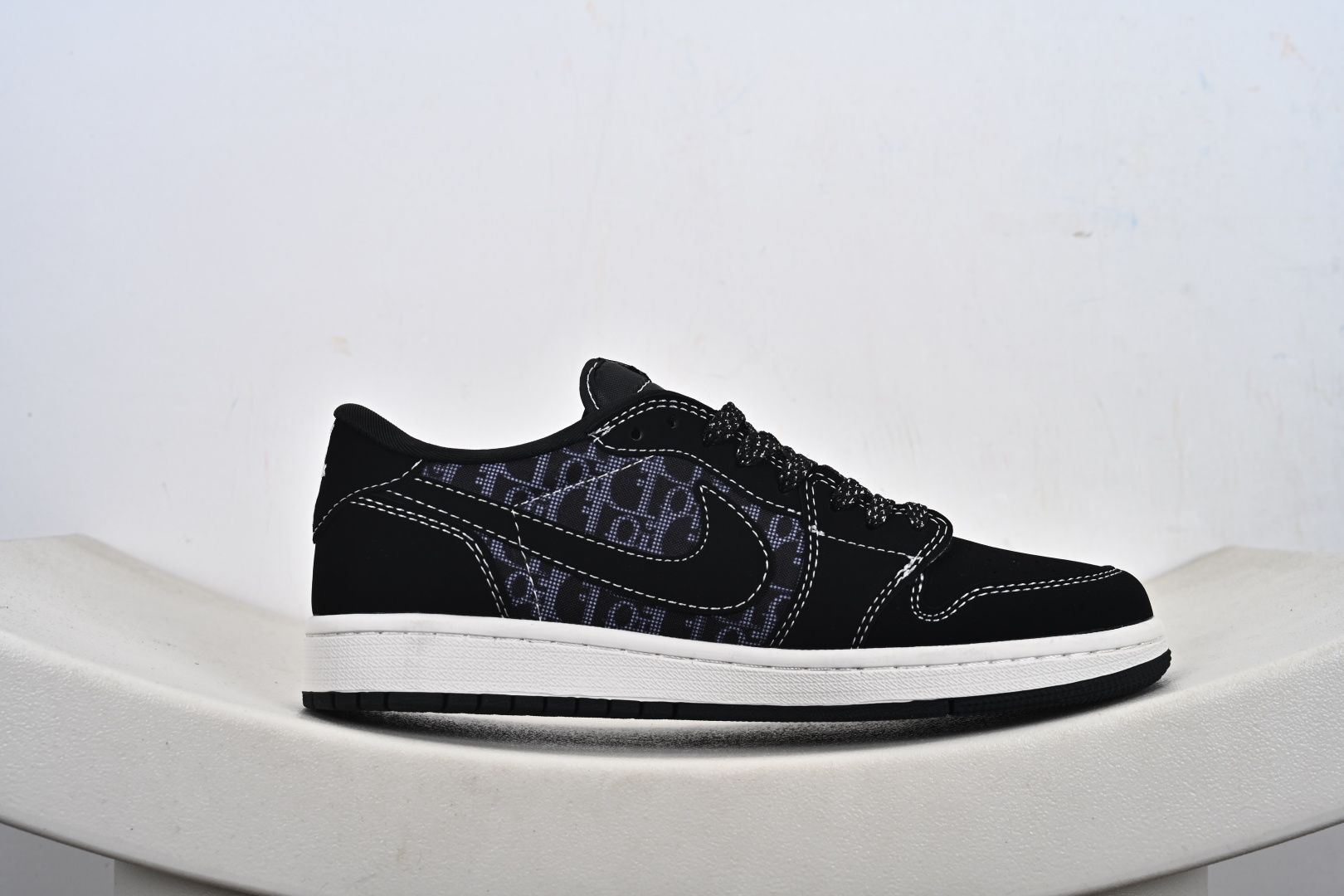 Fragment x Travis Scott x Dior Air Jordan 1 Low 三方联名倒钩 JW1188-167