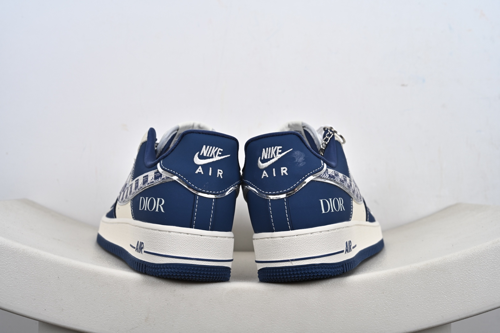 Air Force 1 Low Dior联名 DF0188-103-莆田鞋,莆田鞋货源,高仿鞋,高仿鞋货源,安福档口,莆田高仿鞋,莆田鞋批发,高仿鞋批发,莆田高仿运动鞋,高仿运动鞋,莆田运动鞋 Air Force 1 Low Dior联名 DF0188-103