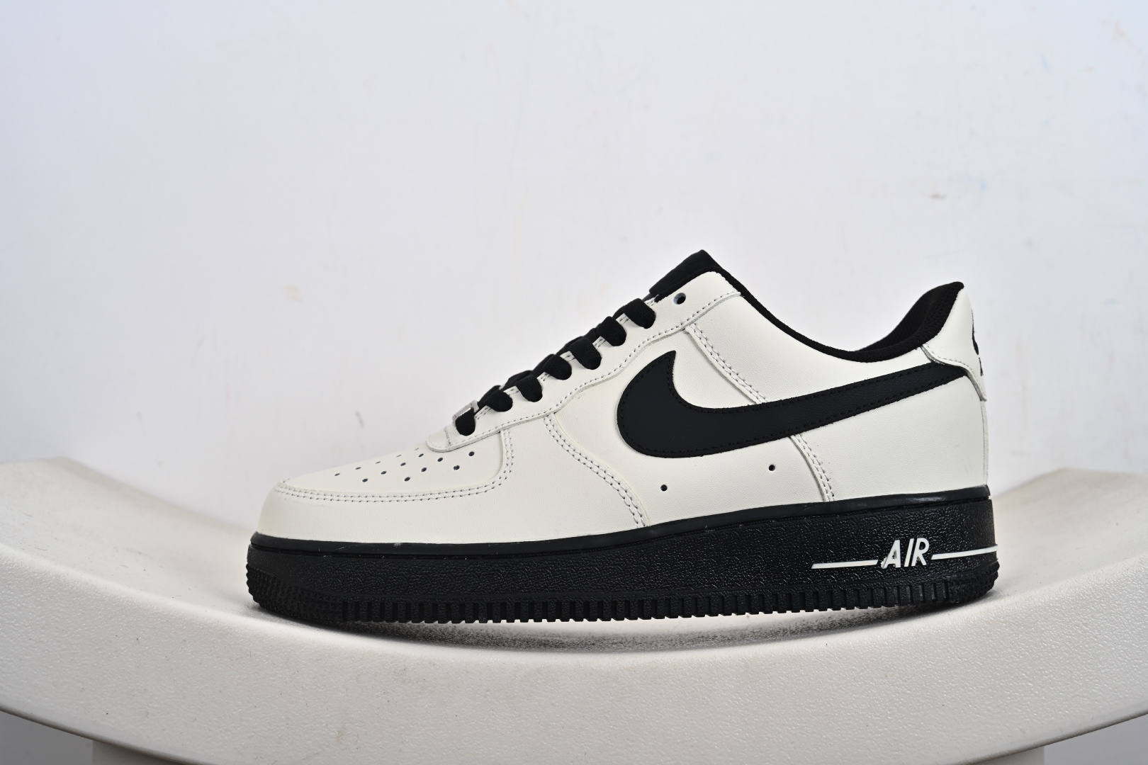 Air Force 1 Low 米黑 ZH0316-143