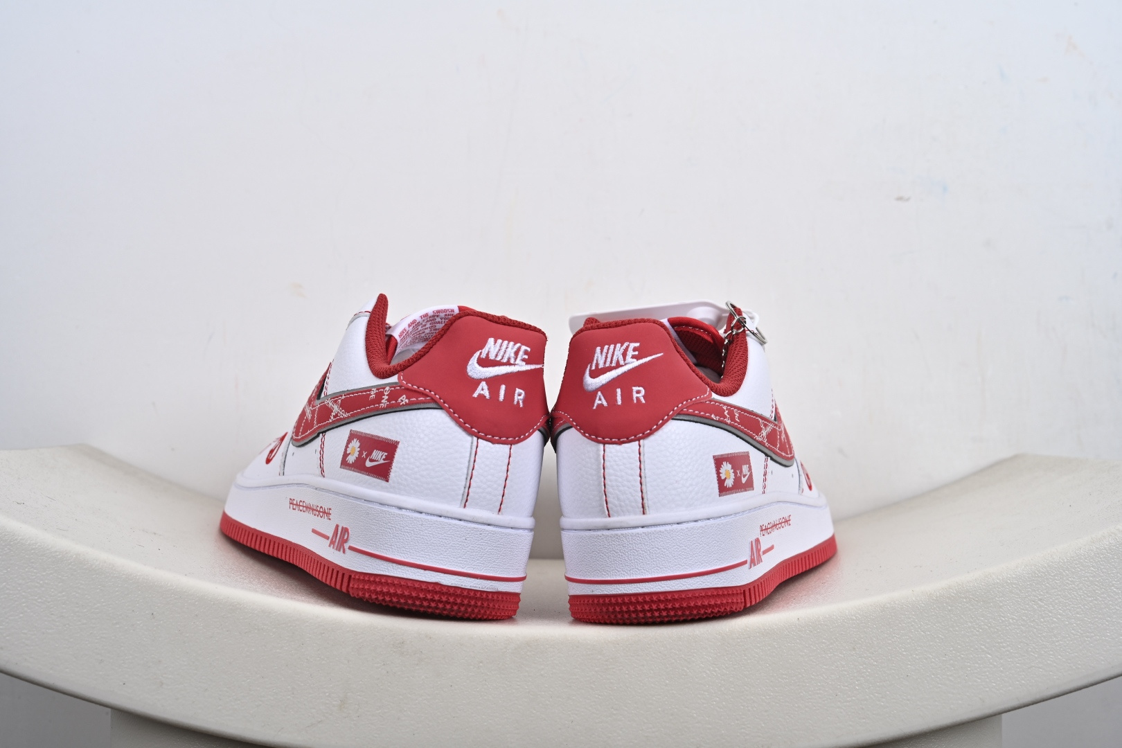 定制版NIke Air Force 1 '07 Low “权志龙联名——白玫红”空军一号 低帮 运动鞋 HV5999-008