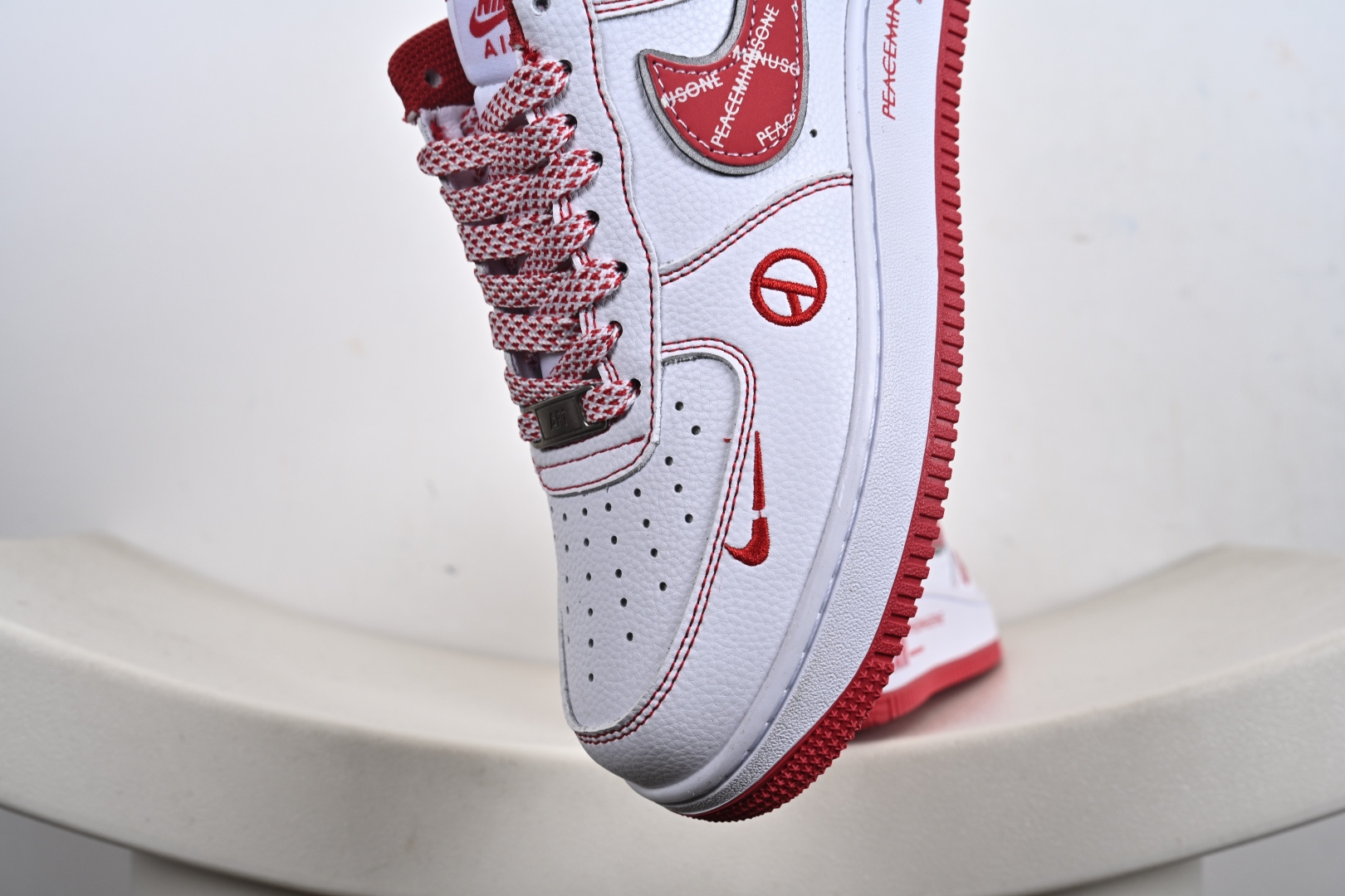 定制版NIke Air Force 1 '07 Low “权志龙联名——白玫红”空军一号 低帮 运动鞋 HV5999-008