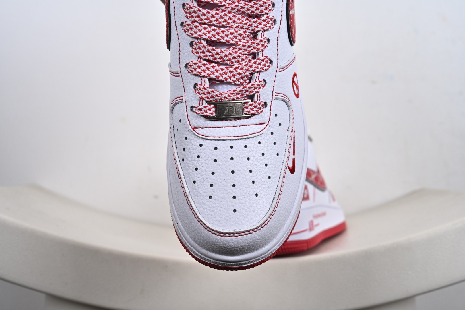 定制版NIke Air Force 1 '07 Low “权志龙联名——白玫红”空军一号 低帮 运动鞋 HV5999-008