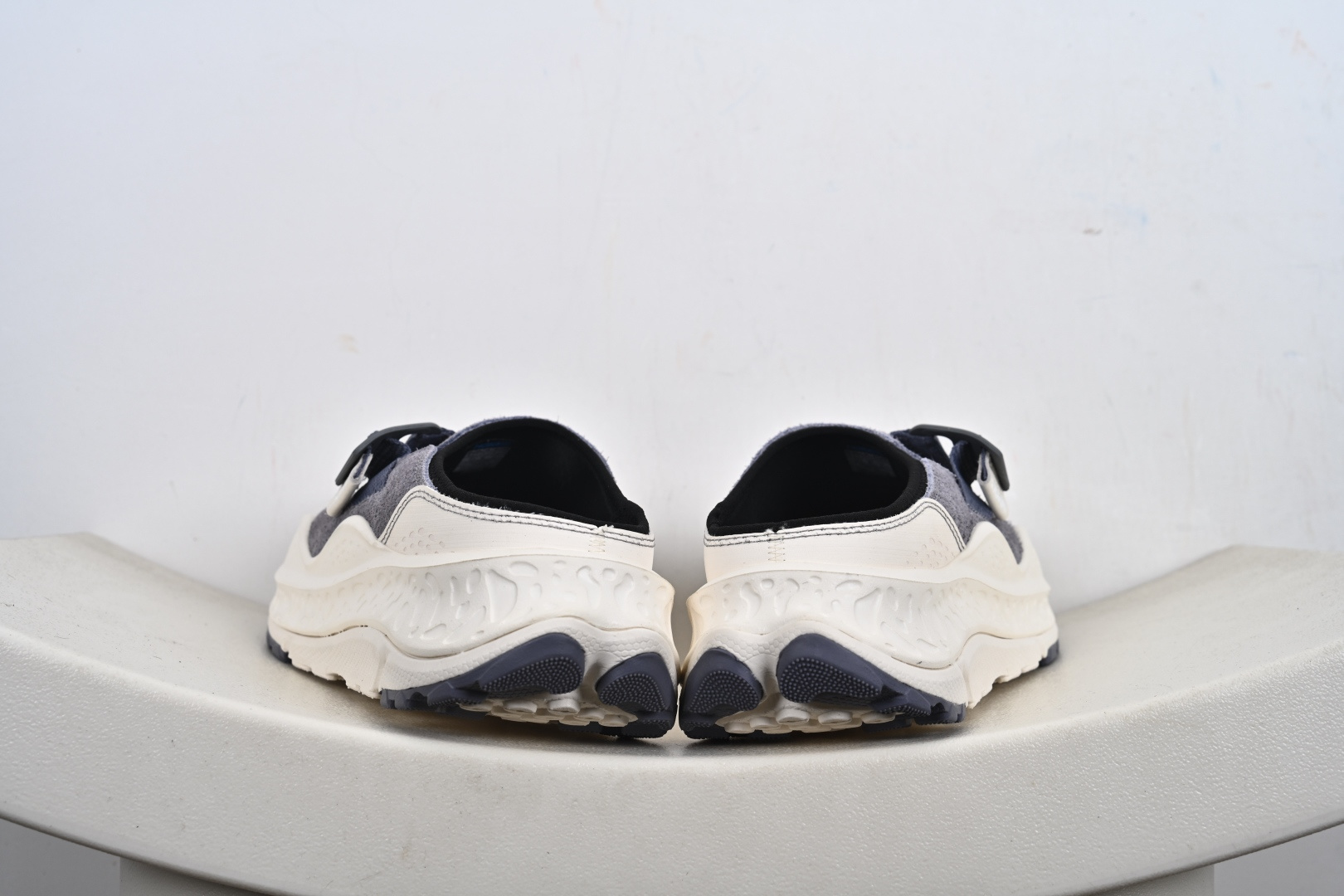 200 HOKA ONE ONE Ora Primo Ext 低帮休闲鞋 1168973