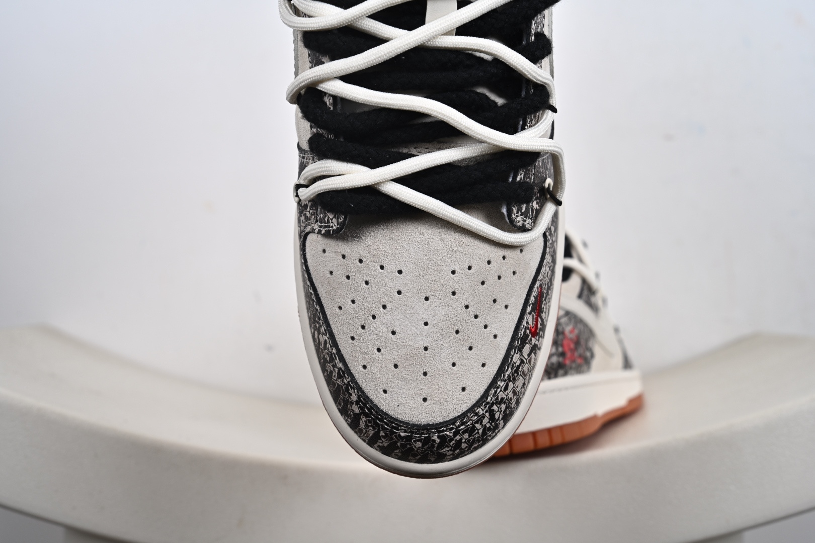 Supreme x Stussy x Nike Dunk Low 绑带米白藏蓝勾 YX5066-275