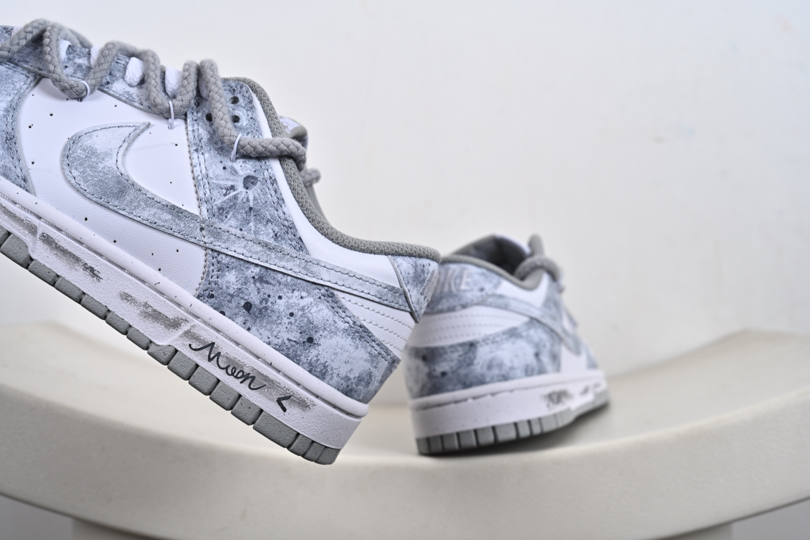 Nike SB Dunk Low 解构绑带 DD1873-113