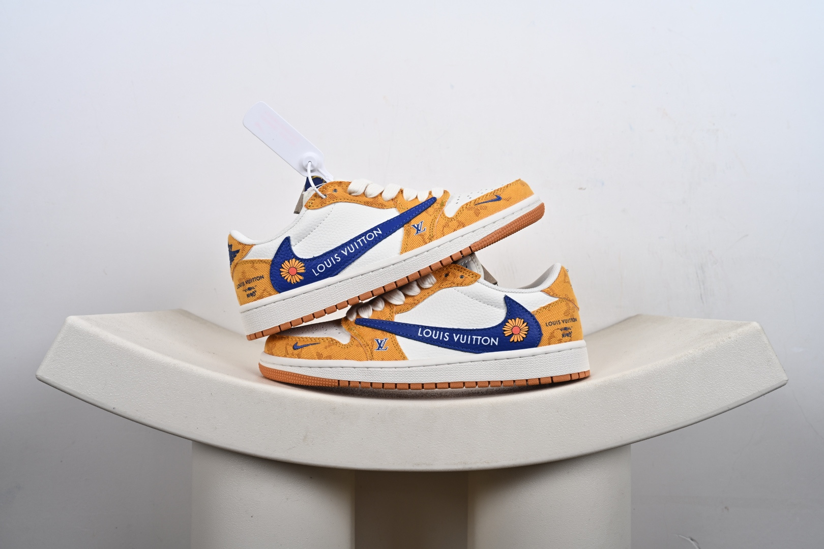 Nike Air Jordan 1 Low 定制配色 LV联名 定制AJ联名-高端定制 低帮复古文化板鞋 DZ2688-001
