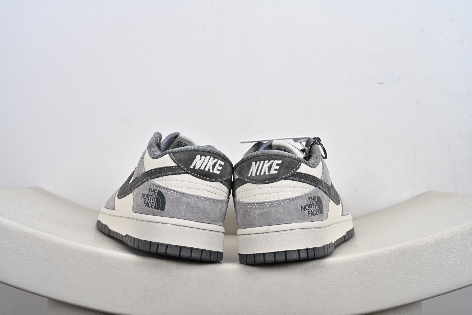 Nike SB Dunk Low 北面联名 DN3168-008