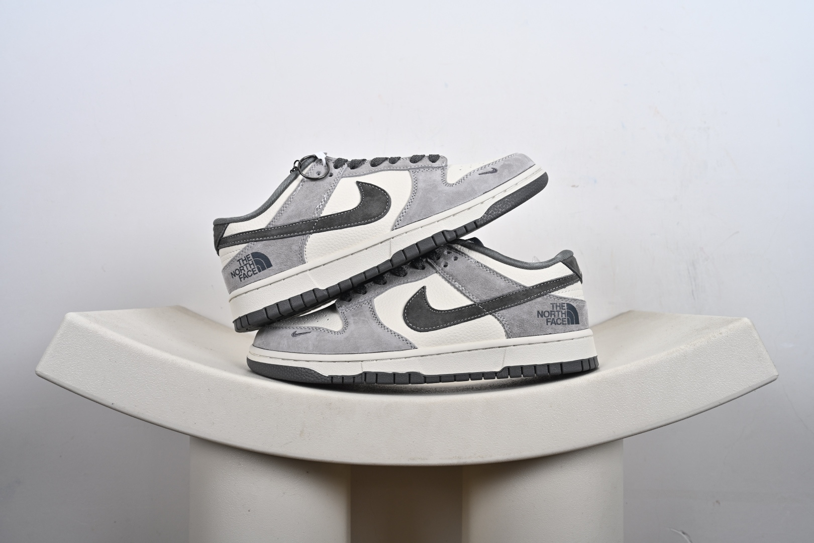 Nike SB Dunk Low 北面联名 DN3168-008